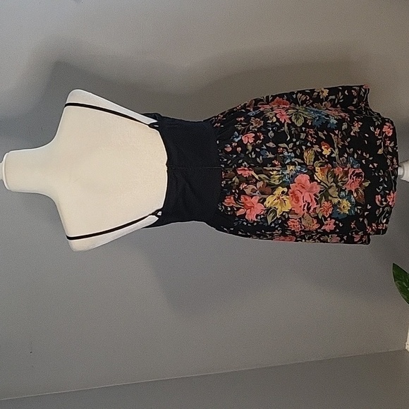 Wet Seal Floral Lined Hidden Back Zip Adjustable Strap Cotton Sundress - Size M - Picture 3 of 12